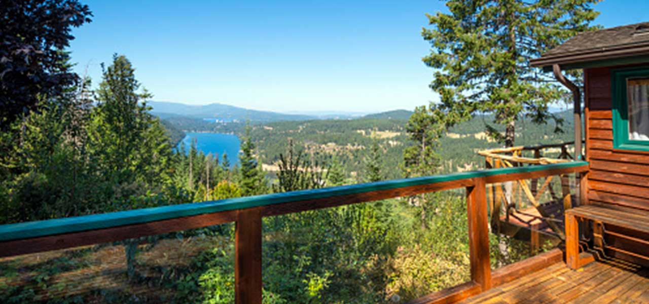 Lake Coeur D'alene Cabin Home